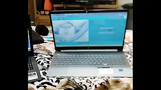 Estrenando ropita sexy y vibrador